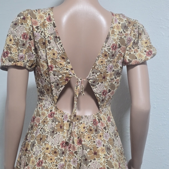 DressMadewell Puff Sleeve Open Tie Back Front Reversible Midi - Picture 6 of 11